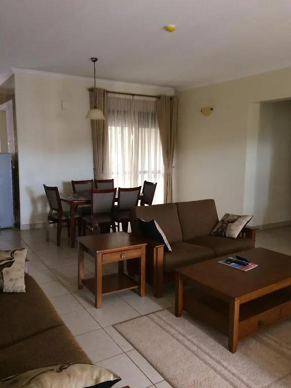 Mayflower Serviced Apartments 坎帕拉